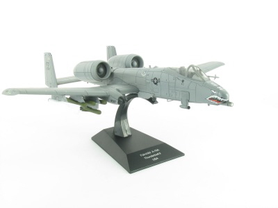 Fairchild Republic A-10A Thunderbolt II (États-Unis), серия Avions de Combat à Réaction 23, серый