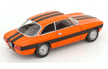 ALFA ROMEO 2000 GTV (1973), orange black