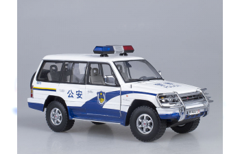 MITSUBISHI Pajero Long 3.5 V6 China Police (GongAn)