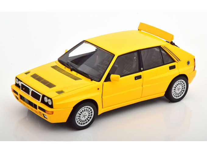 LANCIA Delta HF Integrale, yellow