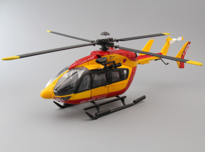 Вертолет Eurocopter EC145 Securite Civile, красный / желтый