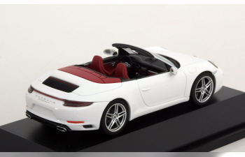 PORSCHE 911 (991), white