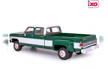GMC Sierra Grande 3500 Crew Cab Dually (1973), green/white