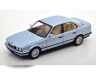 BMW 535i E34 Saloon (1988), light blue-metallic