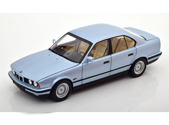 BMW 535i E34 Saloon (1988), light blue-metallic