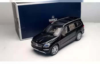 MERCEDES-BENZ GL500 (2012), black