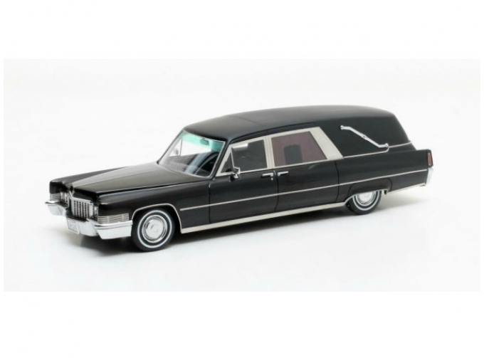 CADILLAC Superior Crown Sovereign Landaulette (1970), black