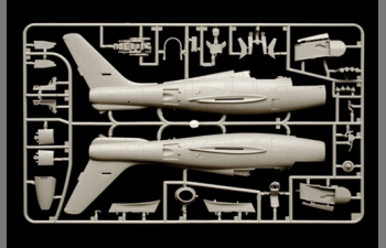 Сборная модель Самолет Republic F-84F Thunderstreak