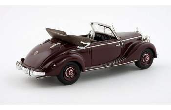 MERCEDES-BENZ 170S Cabriolet, brown