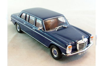 MERCEDES-BENZ 240 D Long (1973), Mercedes-Benz Offizielle Modell-Sammlung 59, blue