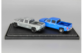 набор CHEVROLET Silverado Customer Pick-up (2014), blue and silver