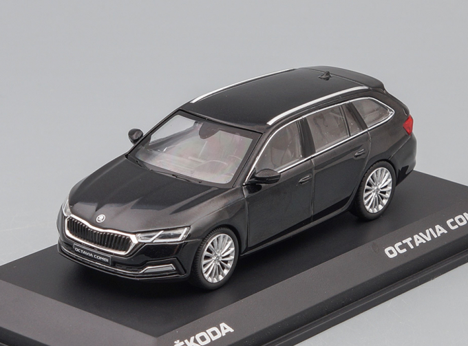 SKODA Octavia A8 combi Černá Magic