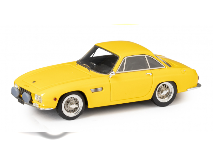 OSCA 1600 GT coupe by Fissore (1961), yellow