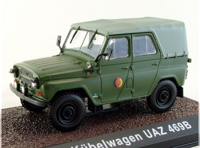 UAZ 469B Kubelwagen (УАЗ-469Б), серия NVA-Fahrzeuge от Atlas Verlag, хаки