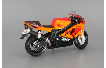 YAMAHA Deltabox II, orange / red / black