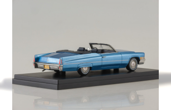 CADILLAC Coupe de Ville Convertible (1970), metallic light blue