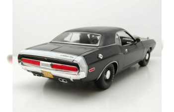 DODGE Challenger R/T 426 HEMI "The Black Ghost" 1970, black