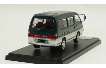 MITSUBISHI Delica Van (1986), green metallic / silver
