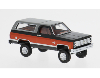 CHEVROLET K5 Blazer (1975), red/black
