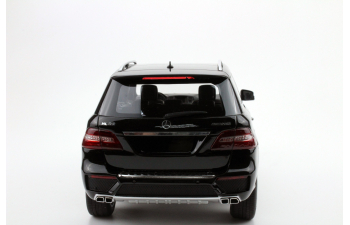 Mercedes-Benz ML63 AMG (black)