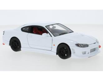 NISSAN Silvia (S15) Tuning, white