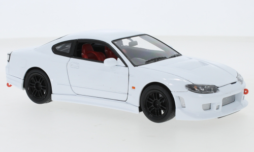 NISSAN Silvia (S15) Tuning, white