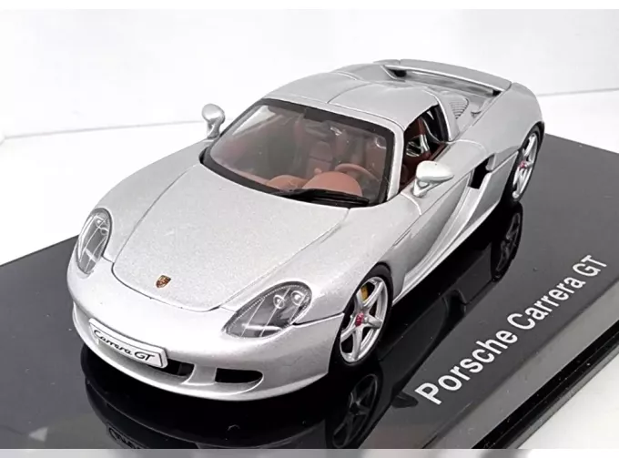 PORSCHE Carrera GT (2003), silver