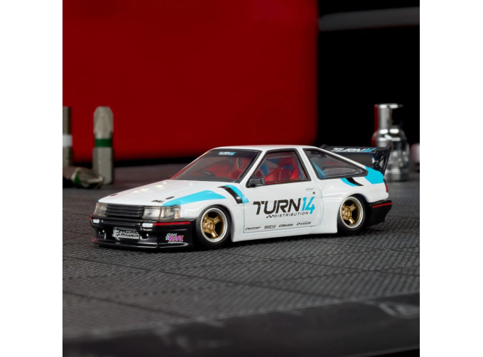 TOYOTA Corolla Levin (AE86) Custom
