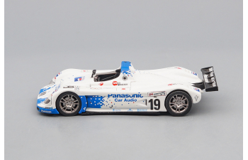 BMW V12 #19 Le Mans (1999), white / blue