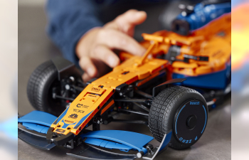 McLAREN Lego Technic - F1 Mcl36 Mercedes Team Mclaren Season 2022 - 1432 Pezzi - 1432 Pieces, Orange Light Blue