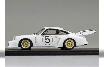 PORSCHE 935 Experimental 1976, white