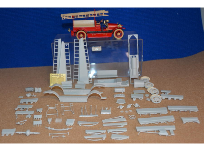 Сборная модель Руссо-Балт С24-40 пожарный