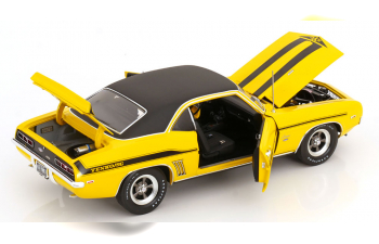 CHEVROLET Camaro Yenco SC (1969), yellow/flatblack