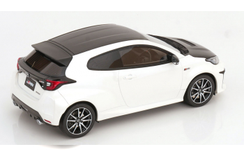 TOYOTA GRMN Yaris Rally Package (2022), whitemetallic carbon