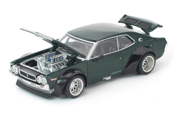 NISSAN Laurel C130, green