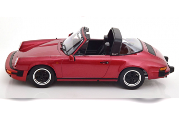 PORSCHE 911 SC Targa with Hardtop (1983), red metallic