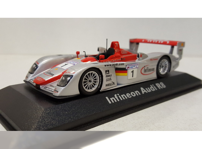 AUDI R8 Infineon №1 Team Joest Frank Biela / Tom Kristensen / Emanuele Pirro Le Mans (2002) 