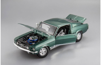 FORD Mustang GTA Fastback (1967), green metallic