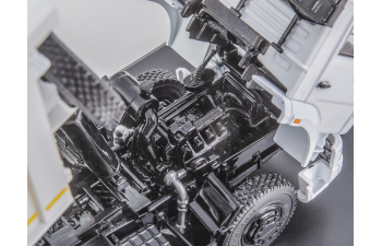 Камский грузовик 6520 самосвал, белый