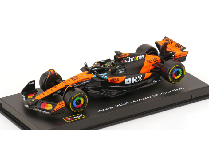McLAREN F1 Mcl39 Team Mclaren №81 Season Gp (2025) Oscar Piastri - With Pilot And Showcase, Orange Black