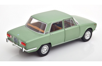 ALFA ROMEO 1750 Berlina (1969), Verde Oliva - Olive Green Met 