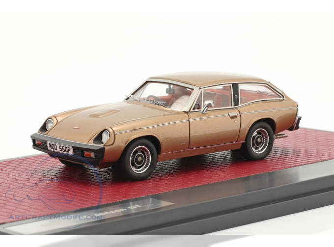 JENSEN GT 1975 Gold