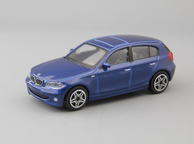 BMW 1 Series, blue
