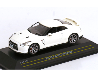 NISSAN Gt-r (r35) Coupe 2008, White