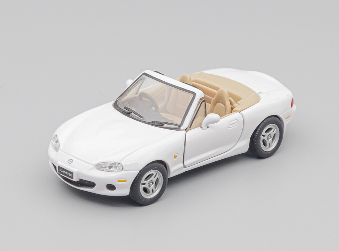 MAZDA Roadster, white