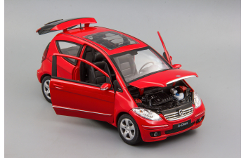 MERCEDES-BENZ A200, red