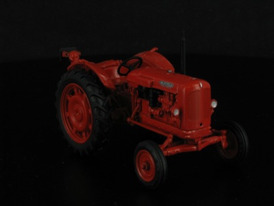 Nuffield Universal, Tracteurs et monde agricole 71