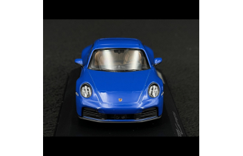 PORSCHE 911 992-2 Carrera Coupe (2024), Blue