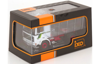 VOLVO F10 towing vehicle (1983), white/green/red