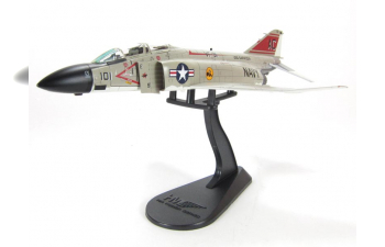 McDonnell Douglas F-4J Phantom II Diecast Model USN VF-31 Tomcatters AC101 Samuel Flynn / William John USS Saratoga Vietnam 1972